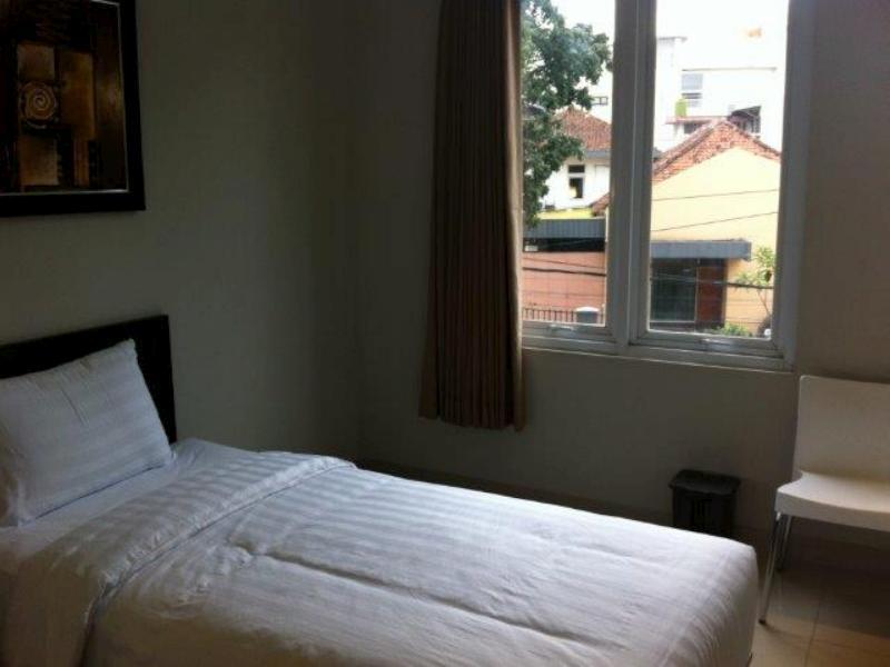 Lj Hotel Bandung Ngoại thất bức ảnh
